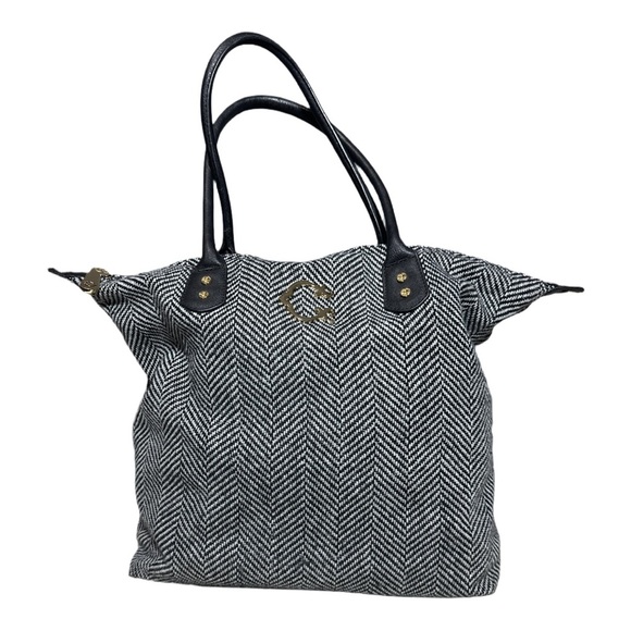 C. Wonder Black and White Herringbone Tote Bag. Mobwife Old Money - Picture 1 of 10